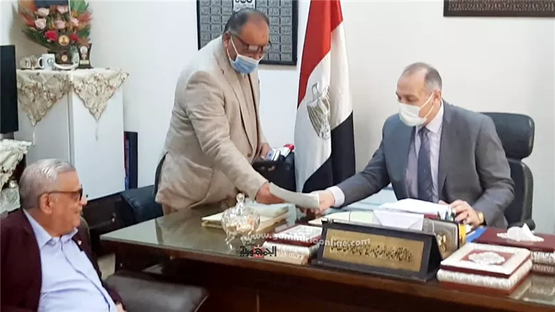 غرفه عمليات مديرية تعليم القاهرة تتابع عمليات الاقتراع بالمدارس وتطبيق الإجراءات الاحترازية