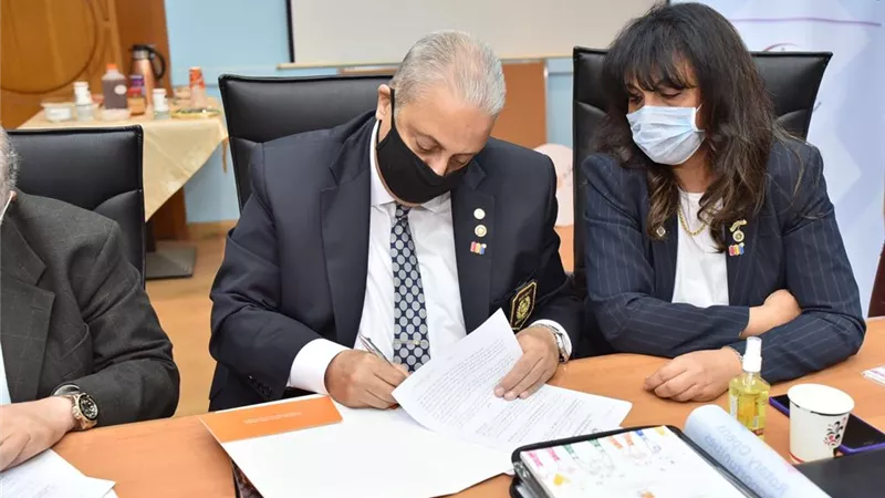50 جراحة شفة أرنبية .. من روتاري مصر