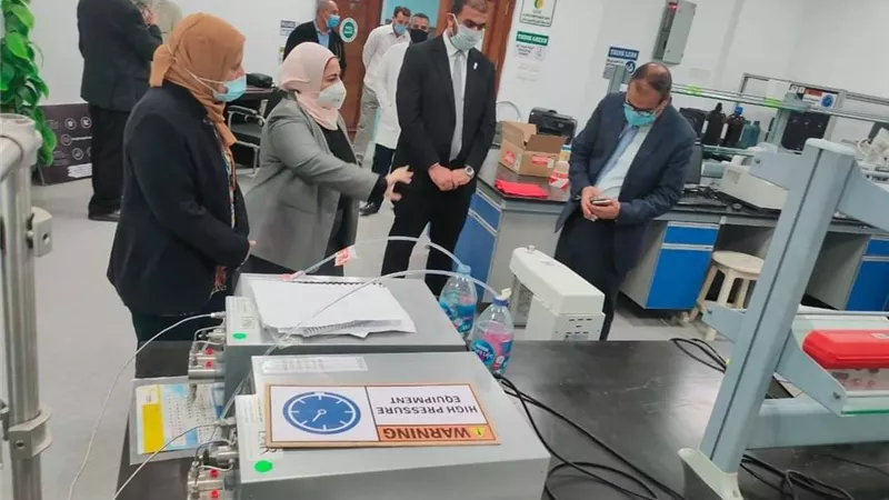وفد معهد بحوث البترول في زيارة لجامعة السويس
