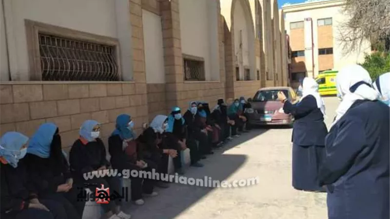 ندوه تدريبية لعاملات النظافه بمستشفي مطروح علي كيفية التعامل مع النفايات