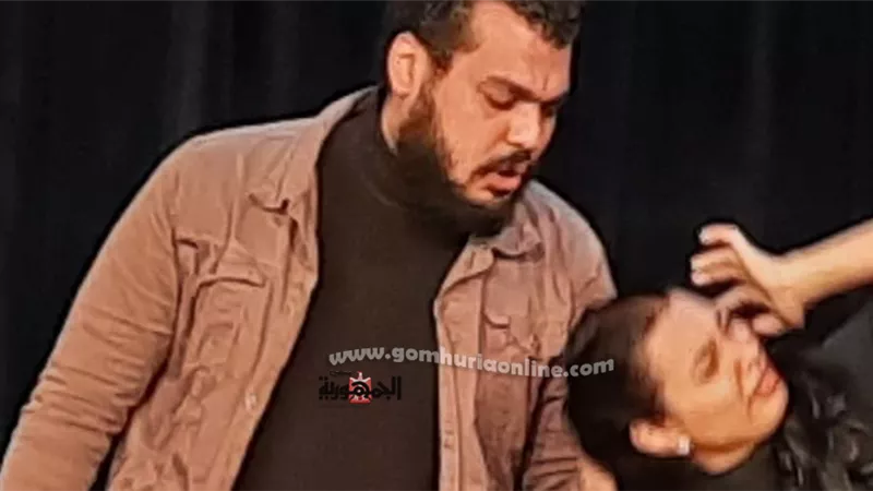 حامل في تراتوما على مسرح ثقافة اسيوط