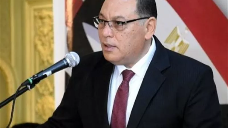 احالة موظف الازالات بالشرقية للنيابة العسكرية لتعديه على الأرض الزراعية