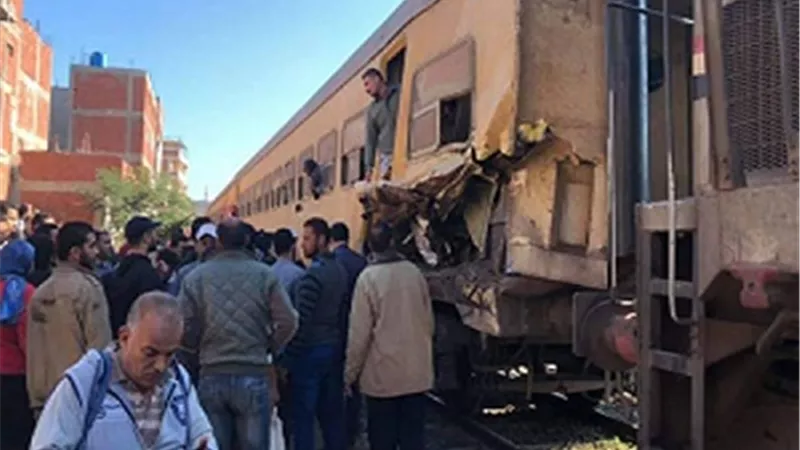 إصابة ٥ ركاب فى حادث تصادم قطار بالمنصورة