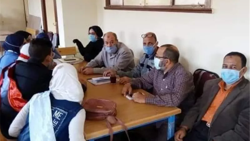 رئيس مدينة طما بسوهاج يهنىء مدرسة مشطا التجارية لفوزها فى مسابقه دورى المكاتب