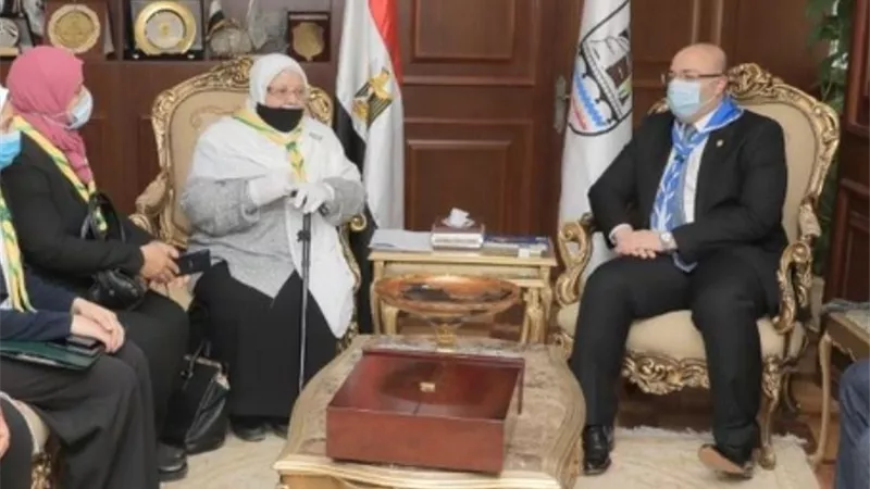 جمعية المرشدات المصرية ببني سويف تكرم محافظ بنى سويف