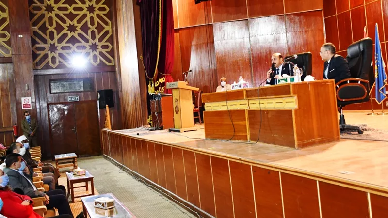 محافظ أسوان .. النجاح فى الحد من الفساد والمحافظة تقدم 82 خدمة متنوعة عبر المراكز التكنولوجية