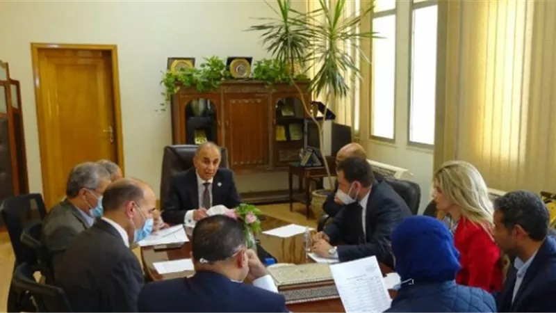 رئيس جامعة الزقازيق يجتمع باللجنة العليا للإشراف علي الانتخابات الطلابية