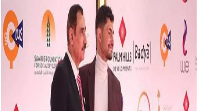 أمير المصري برفقة والده على الريد كاربت لمشاهدة فيلمه 
