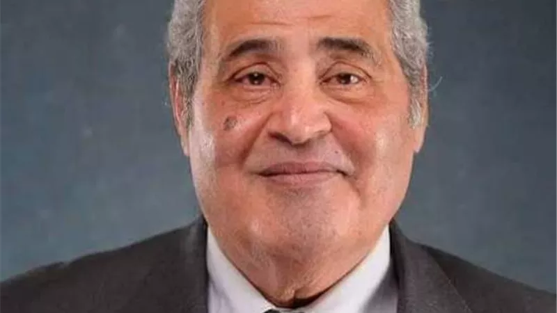 هيئة الكتاب تنعى صاحب رجل المستحيل