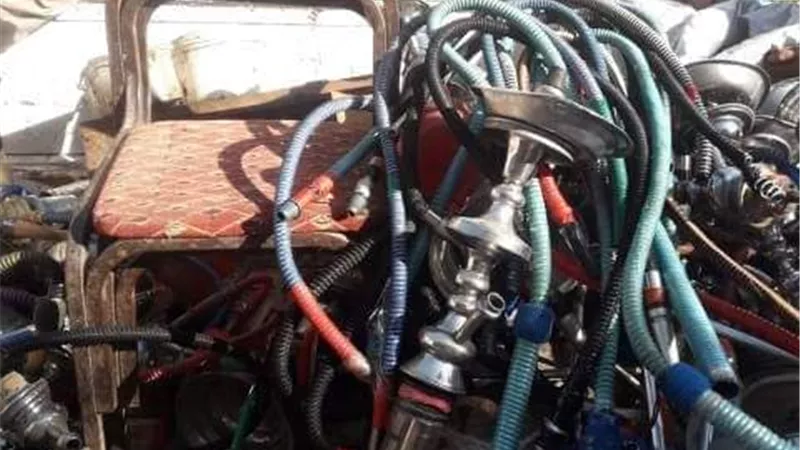 مصادرة ٥١ شيشة من مقاهي مخالفة في حملات تفتيشية عليها بالزقازيق وديرب نجم