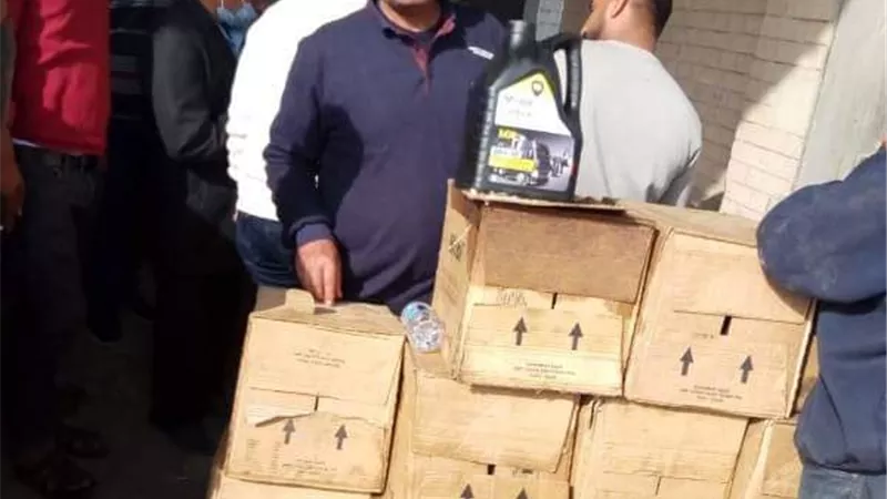 ضبط ٢٠٠٠ لتر زيوت سيارات مجهولة المصدر في حملة تفتيشية بمركز ومدينة أبوكبير