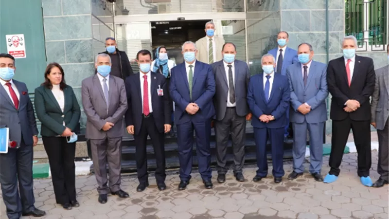 وزيرا الزراعة المصري والعراقي يتفقدان معاهد ومعامل مركز البحوث الزراعية