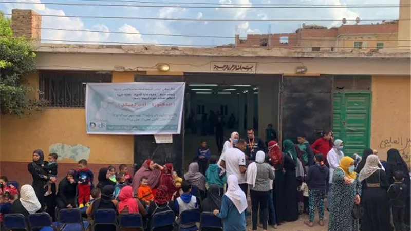 قافلة طبية شاملة لفريق أطباء نحو الحيآه فى البحيرة.. بالصور