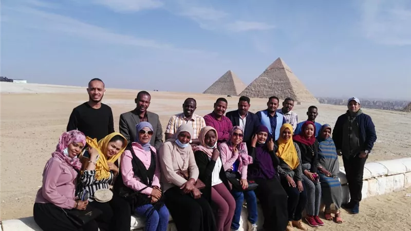 جولة سياحية للإعلاميين السودانيين بأهرامات الجيزة