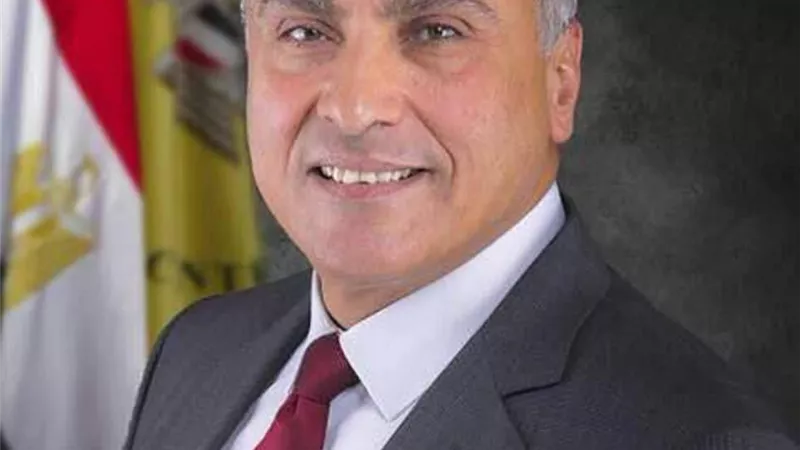 «اتحاد المصرفيين العرب» يمنح جمال نجم جائزة أفضل أداء لنائب محافظ بنك مركزي عربي