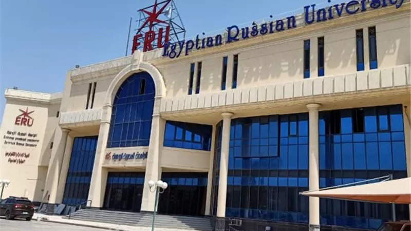 الجامعة المصرية الروسية تستضيف معسكر القيادة للاتحاد المصرى لطلاب الصيدلة.. بالصور