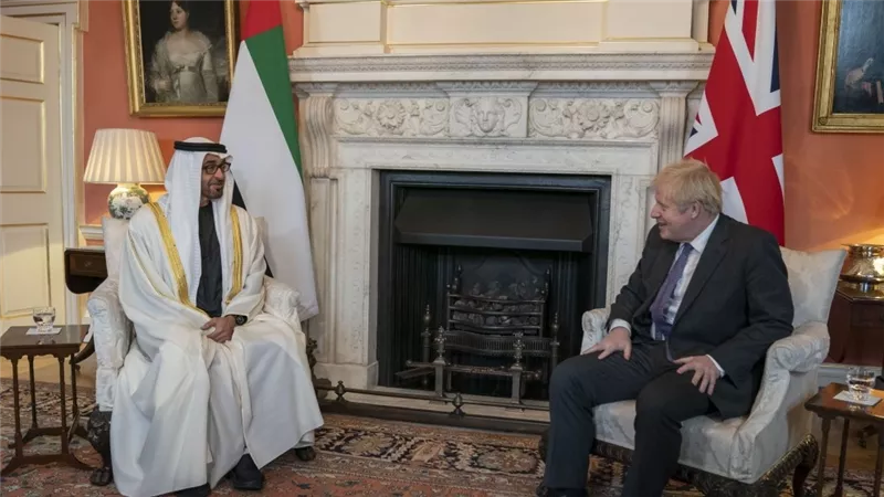 الشيخ محمد بن زايد يلتقي برئيس وزراء بريطانيا لبحث العلاقات الثنائية