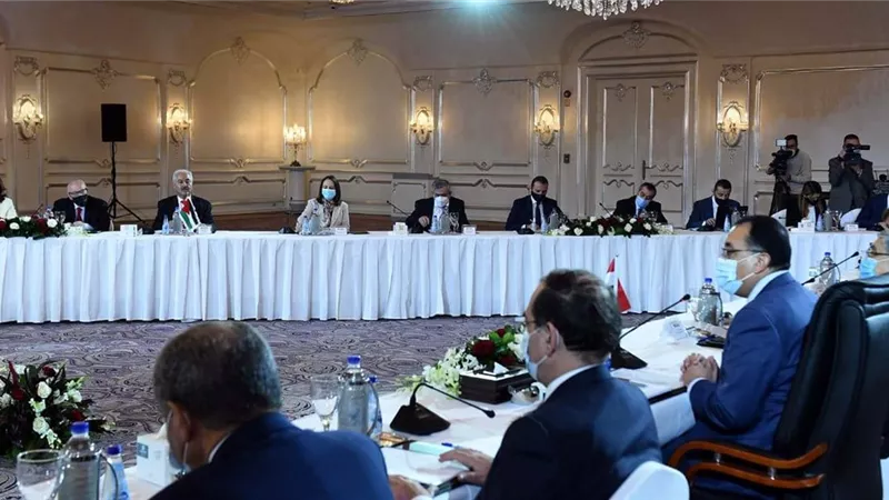 مدبولي: مشروعات مشتركة بين مصر والأردن والعراق تحقق نمواً اقتصادياً كبيراً