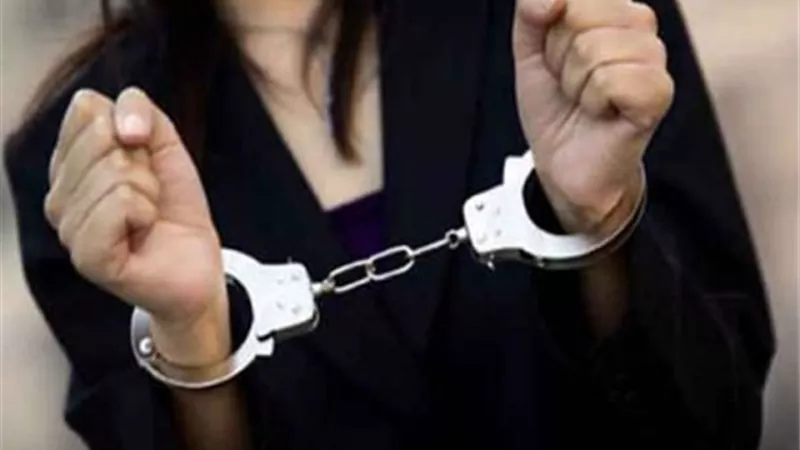 «باروكة وقميص وبنطلون.. وعملت راجل».. نص اعترافات زعيمة عصابة «الشرطة المزيفة»