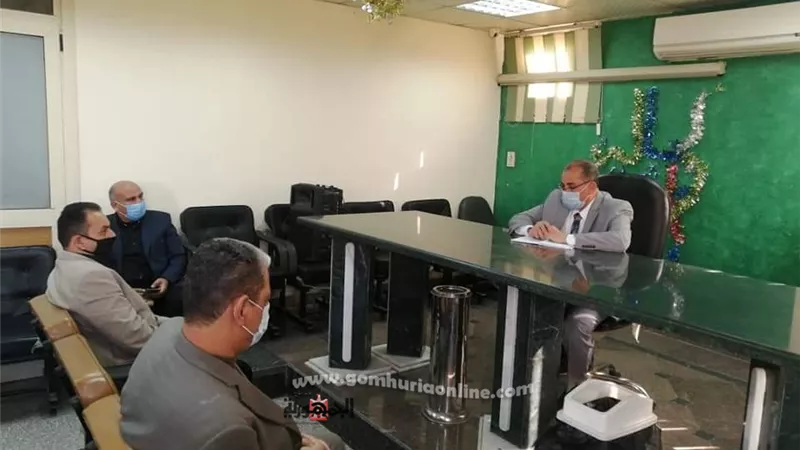 اجتماع مدير التأمين الصحى بالشرقية مع ادارتى المتابعة والتفتيش المالى والادارى لرفع كغاءة العمل
