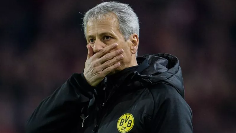 دورتموند يُطيح بالسويسري لوسيان فافر بعد خماسية شتوتجارت