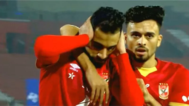 تعليق هادي خشبة عن مشاجرة محمد شريف مع السولية