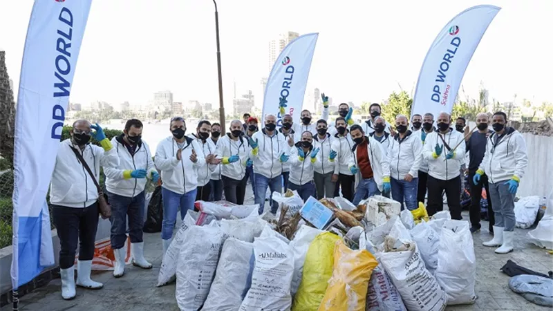 موانئ دبي العالمية السخنة تشارك في تنظيف النيل