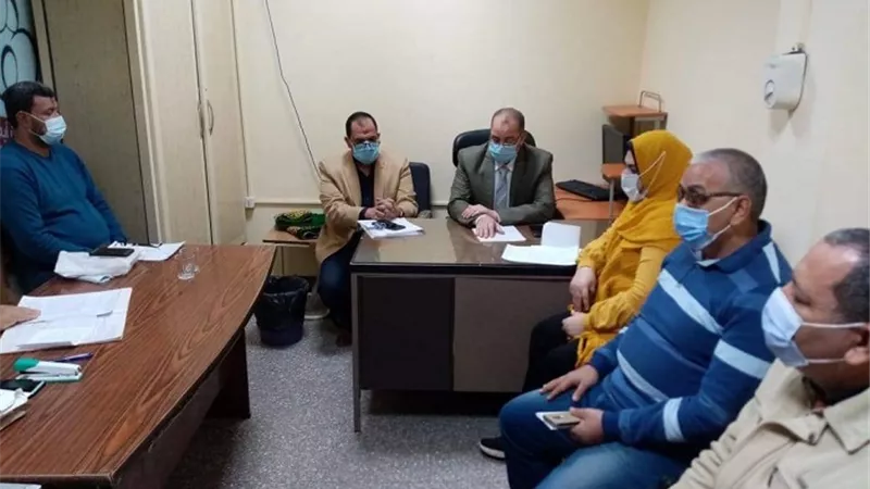 مدير التأمين الصحى يجتمع مع اللجنة النقابية للعاملين بالخدمات الصحية بالشرقية