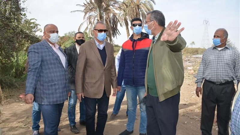 محافظ القليوبية يقوم بجولة بمدينة الخانكة لمتابعة عدد من المشروعات ومتابعة ورصد مخالفات المتغيرات المكانية وازالتها