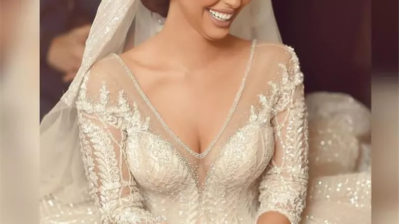 شاهد .. رنا سماحه تداعب متابعيها بصورتين من حفل زفافها