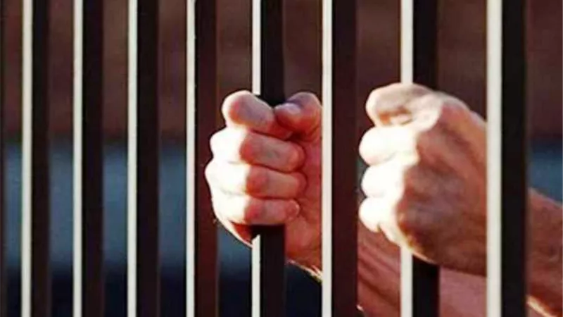 حبس عاطلين لاختطافهما طفل لابتزاز أسرته الثرية