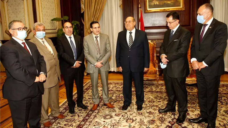 المستشار عبدالوهاب عبدالرازق يستقبل رئيس مجلس إدارة 