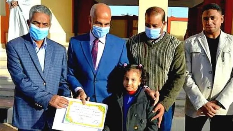 رئيس مركز باريس يشهد تكريم حفظة القرآن الكريم بمدرسة جورمشين