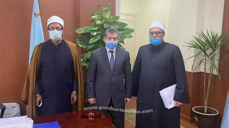 رئيس جامعة مطروح يبحث سبل التعاون المشترك مع مديرية الأوقاف