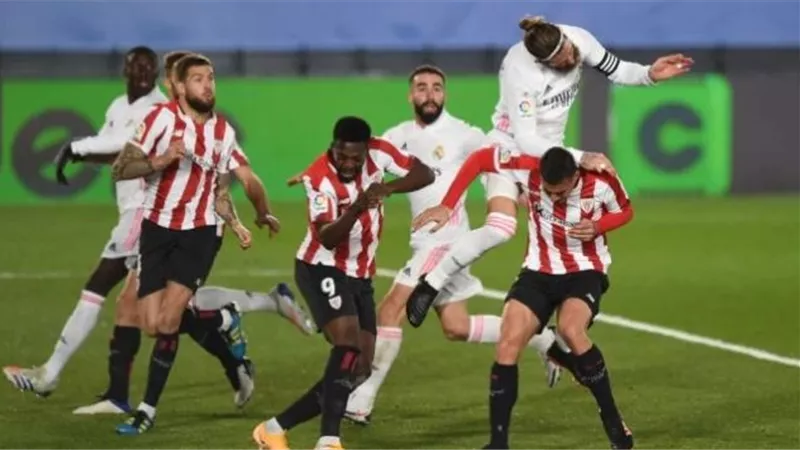 ريال مدريد يحقق فوزا شاقا بثلاثية أمام اتليتكو مدريد.. فيديو