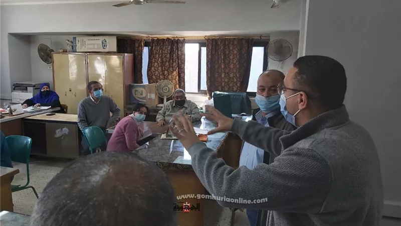 معاون محافظ بنى سويف يتابع الالتزام بالإجراءات الاحترازية بالمديريات الخدميه