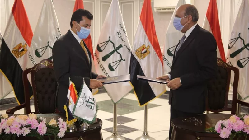 وزير الرياضة يوقع بروتوكول مع رئيس مجلس الدولة لتعزيز التعاون العلمي والثقافي