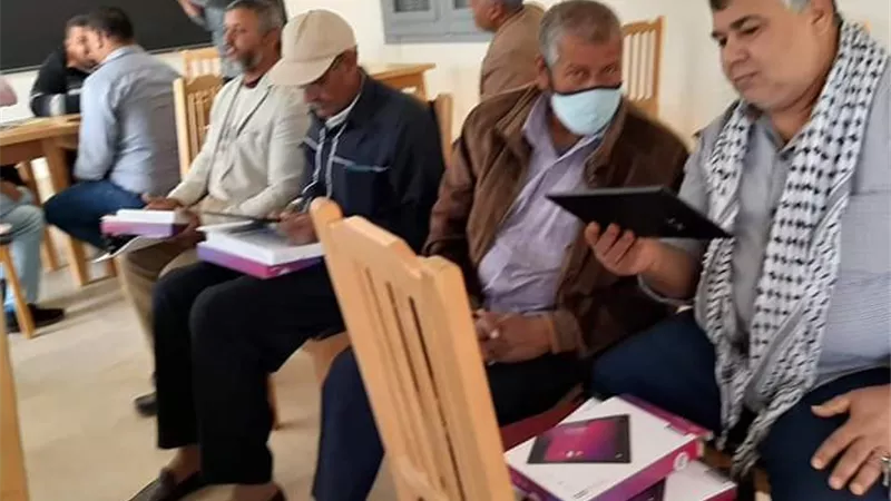 زراعة الوادى الجديد تنظم دورات تدريبية على استخدام التابلت وماكينة الحيازة الالكترونية.صور