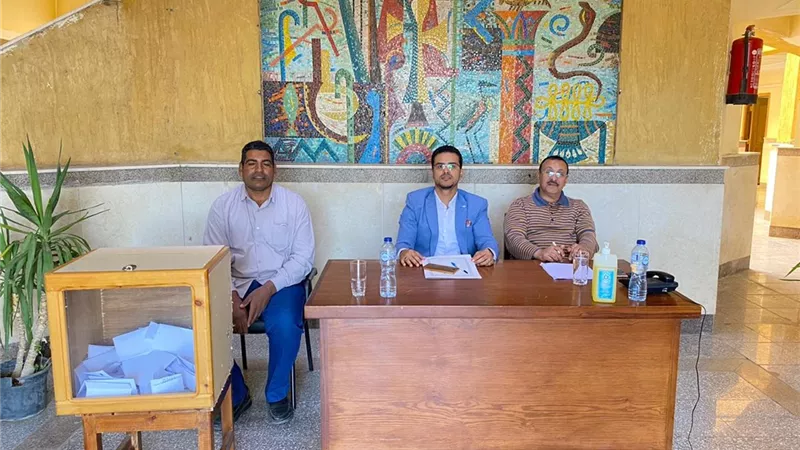 فوز أبو المجد فى انتخابات صندوق تحسين أحوال العاملين بجامعة الأقصر