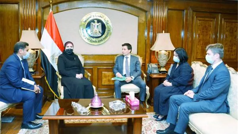 نيفين جامع : الاتحاد الأوراسى يمثل تكتل اقتصادى مهم بالنسبة لمصر