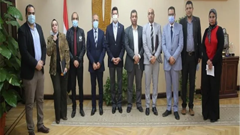 وزير الشباب والرياضة يلتقي رئيس وكالة الفضاء المصرية