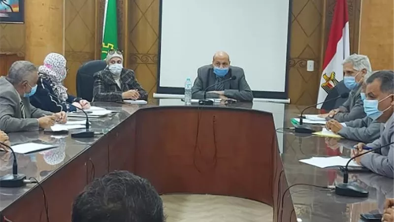وكيل تعليم القليوبية: رصد المعوقات والسلبيات وحلها.. ولا تهاون مع المقصرين