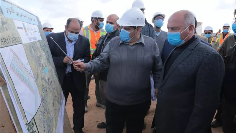 وزير النقل يتابع تنفيذ أعمدة المسار والمحطات والورشة الخاصة بمونوريل 6 أكتوبر