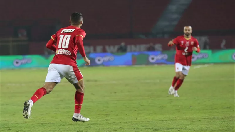 الاهلى يتقدم بهدف لمحمد شريف فى بداية الشوط الثانى.. فيديو