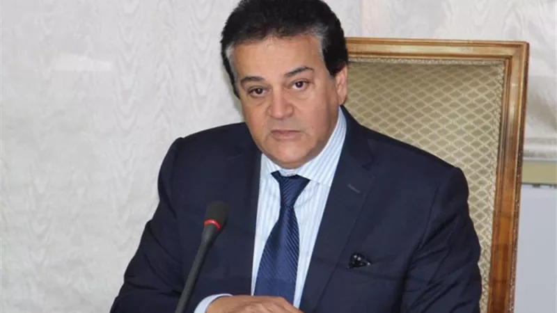 وزير التعليم العالى يفتتح اليوم الموسم الثالث من رالى السيارات الكهربائية محلية الصنع