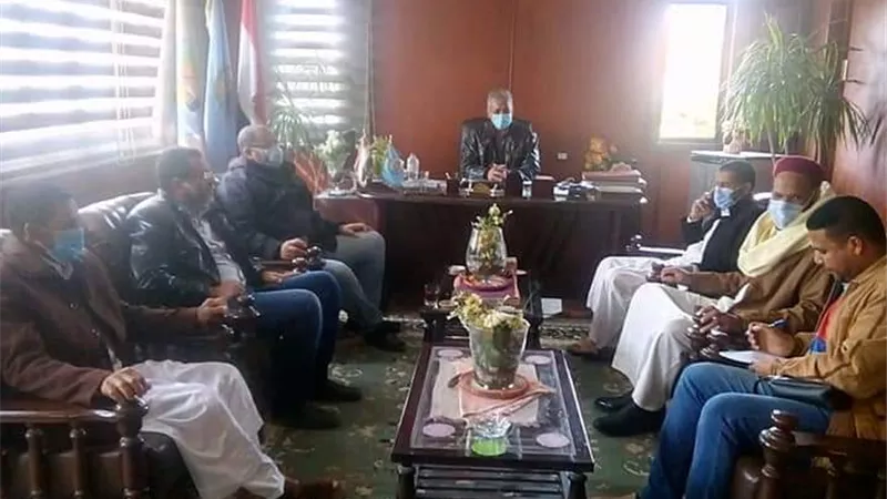 رئيس مركز ومدينة سيوة يعقد اجتماعا تنسيقيا للاستفادة من امكانيات الواحة
