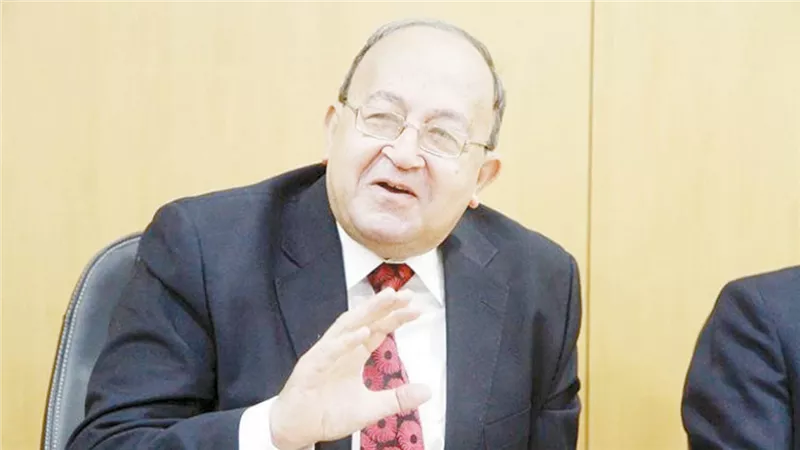 أساتذة الإعلام : للأسف بعض الجامعات تساند هؤلاء النصابين