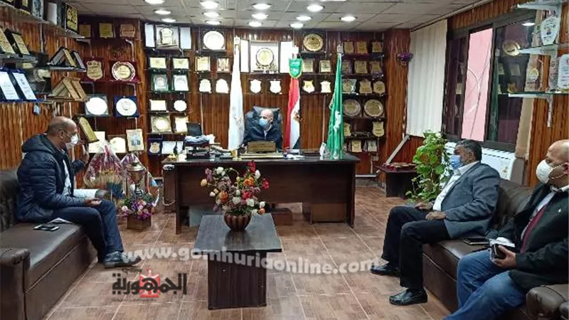 وكيل وزارة الصحة يجتمع بإدارة الطب العلاجي لمناقشة خطة عمل المستشفيات بالشرقية
