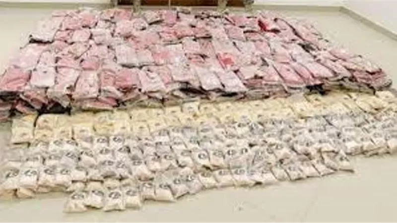 جمارك مطار القاهرة تحبط محاولة تهريب ٤٠٠ قرص مخدر