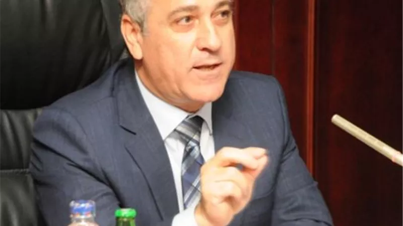 رئيس الهيئة الوطنية للصحافة يشيد بأجراءات الاصلاح الاقتصادى فى مواجهة كورونا